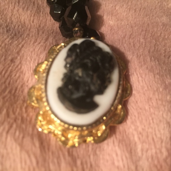 Long Black Necklace with Cameo Brooch Pendant - Picture 2 of 8
